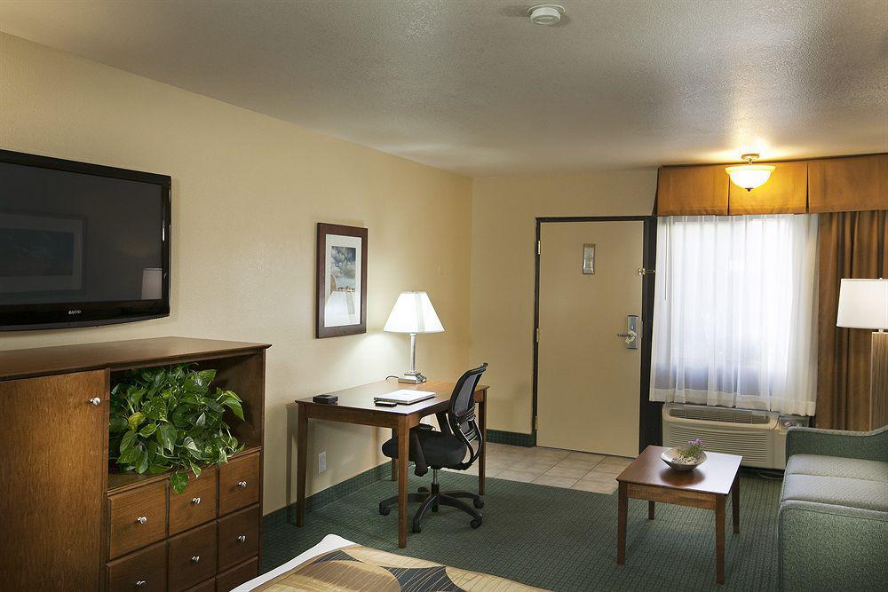 Sure By Western Joshua Tree Hotel